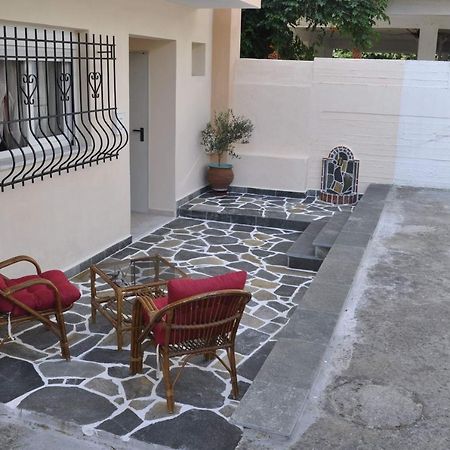 Feel Free Villa Palaiontsiflikion Luaran gambar